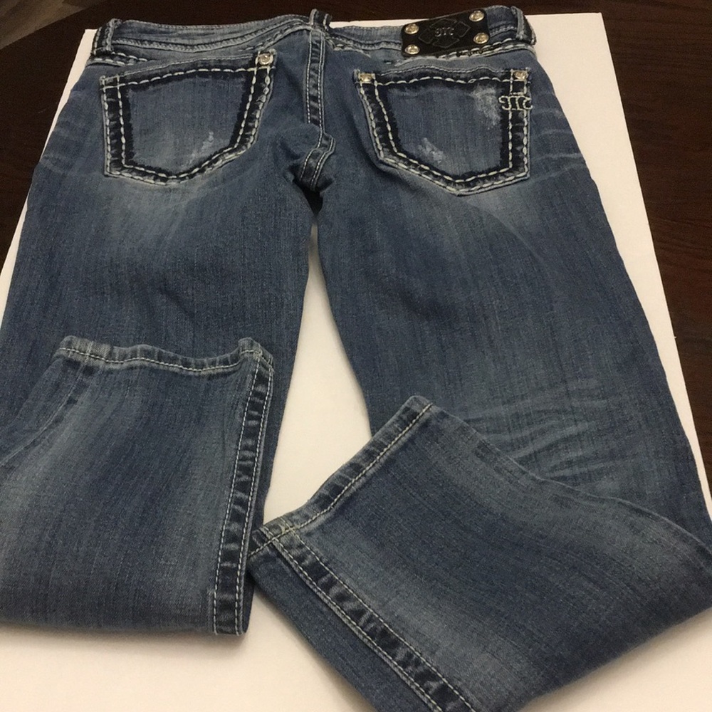 Miss Me Boyfriend Crop Jeans